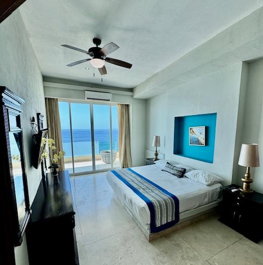 Penthouse Blue Chairs Beachfront Resort Puerto Vallarta - Sólo Adultos Mexico Penthouse Blue Chairs Beachfront Resort Puerto Vallarta - Sólo Adultos Mexico