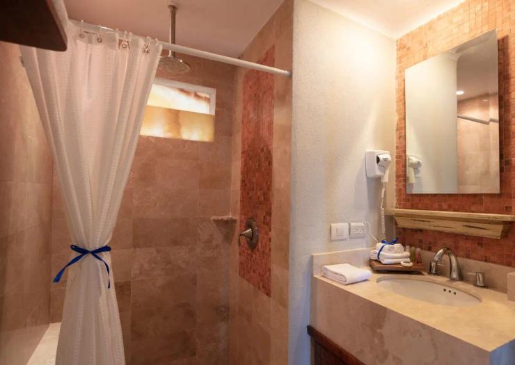 Habitación Frente al Mar Blue Chairs Beachfront Resort Puerto Vallarta - Sólo Adultos Mexico Habitación Frente al Mar Blue Chairs Beachfront Resort Puerto Vallarta - Sólo Adultos Mexico